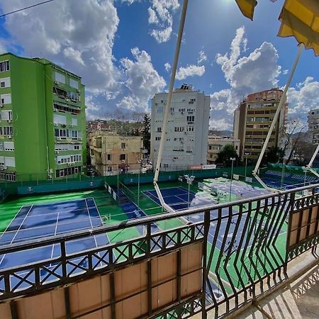 Coral Apartment - City Center Тирана Екстер'єр фото
