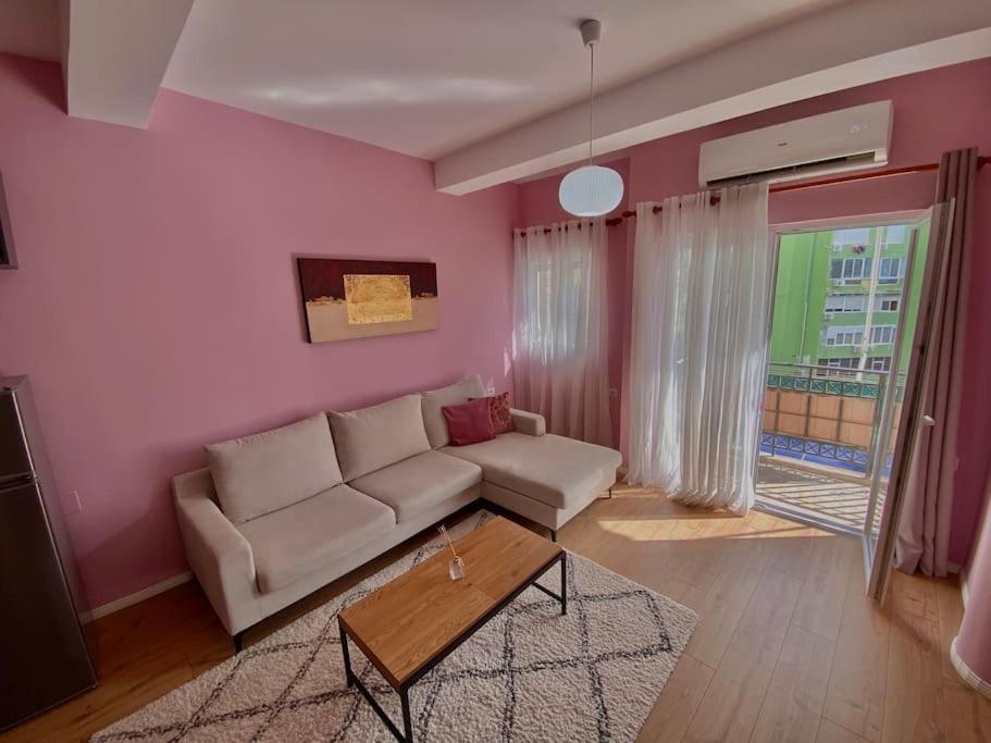 Coral Apartment - City Center Тирана Екстер'єр фото